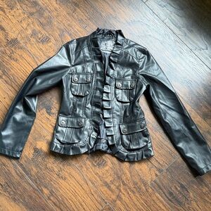 Dollhouse Culture black size medium jacked (Q7)
